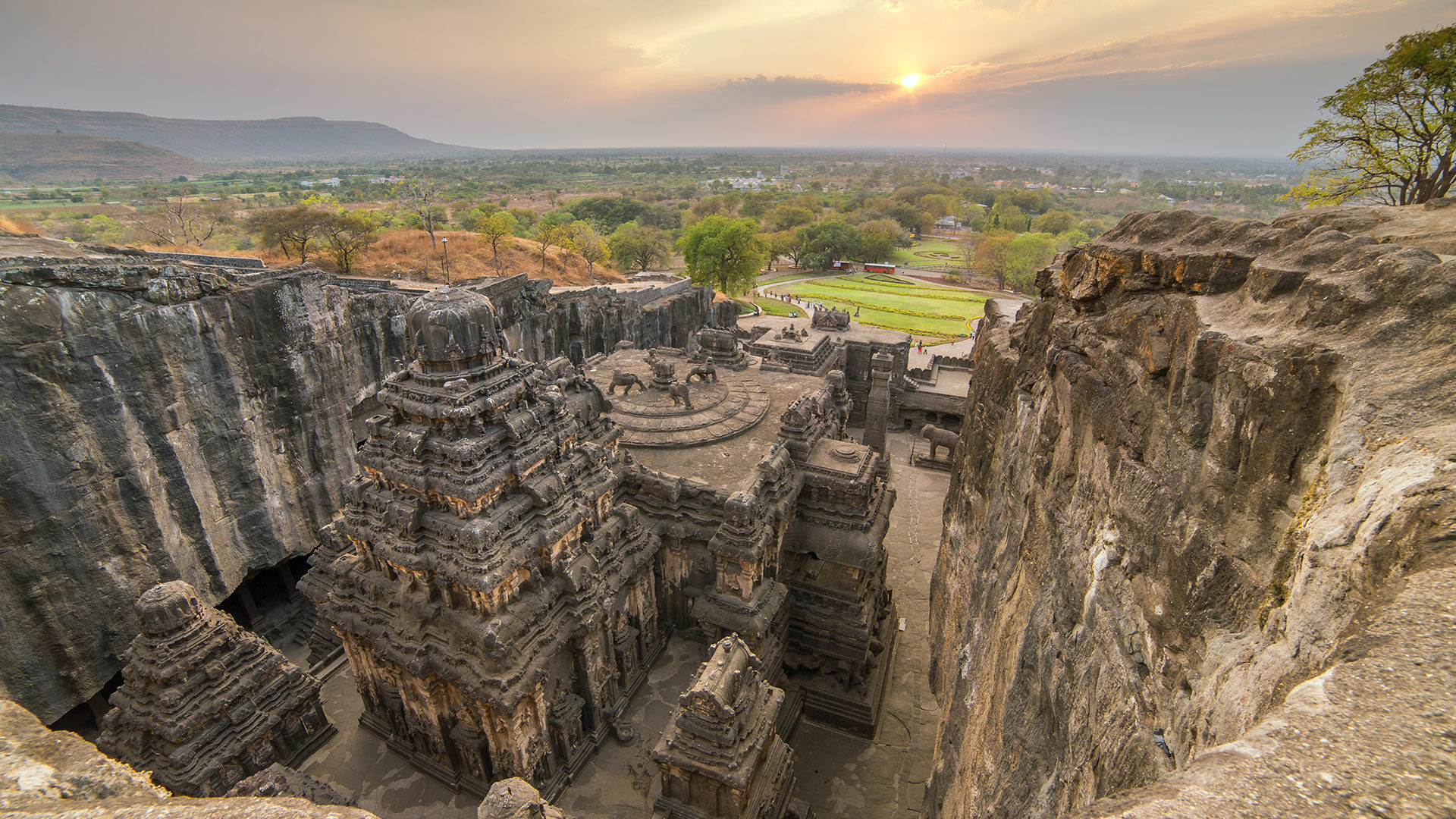 Indian Marvels with Ajanta and Ellora Caves
